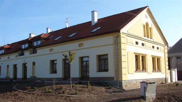 Pension Smetanuv Statek Hradec Králové المظهر الخارجي الصورة